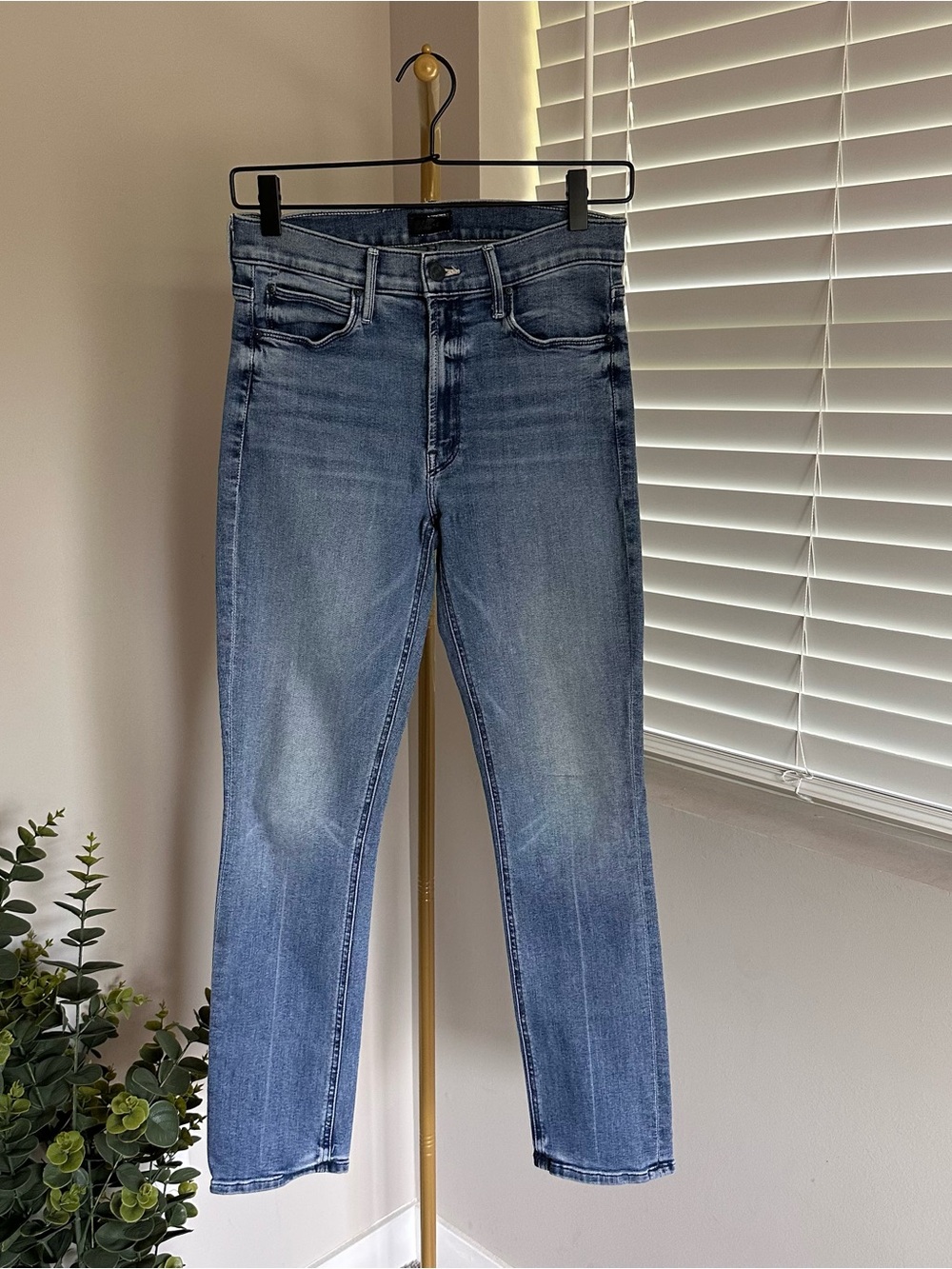 MOTHER Jeans The Mid Rise Dazzler Ankle 27